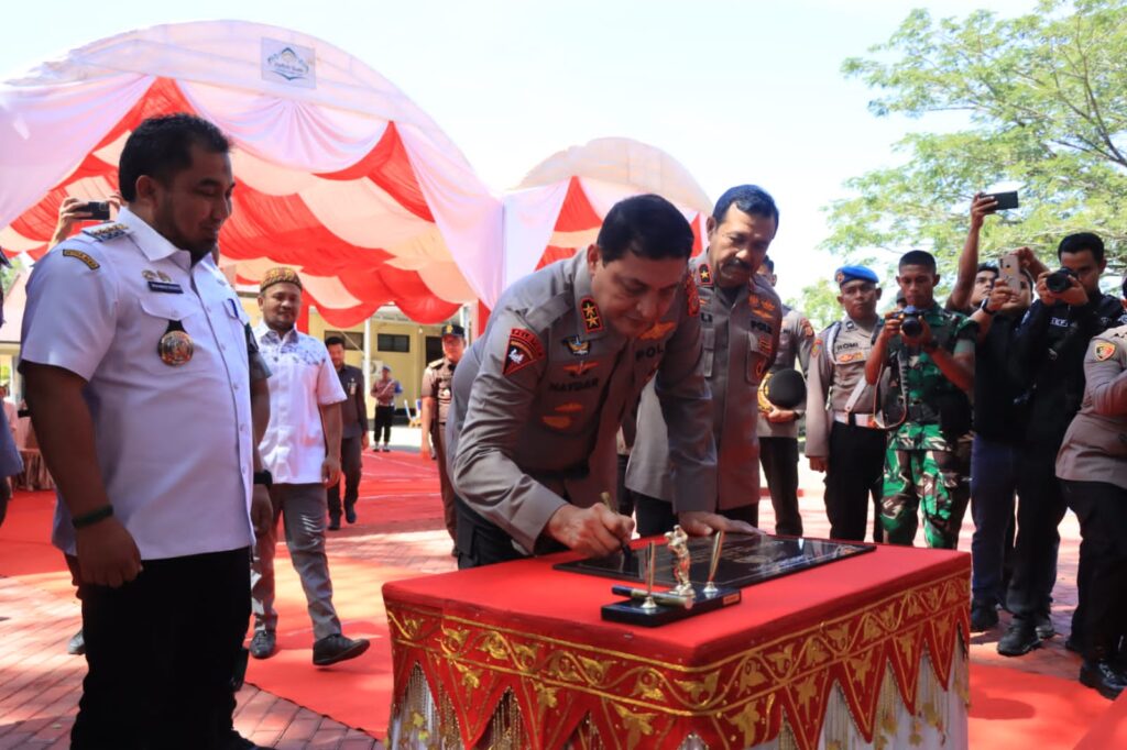 Ⓒ Hak cipta foto di atas dikembalikan sesungguhnya kepada pemilik foto