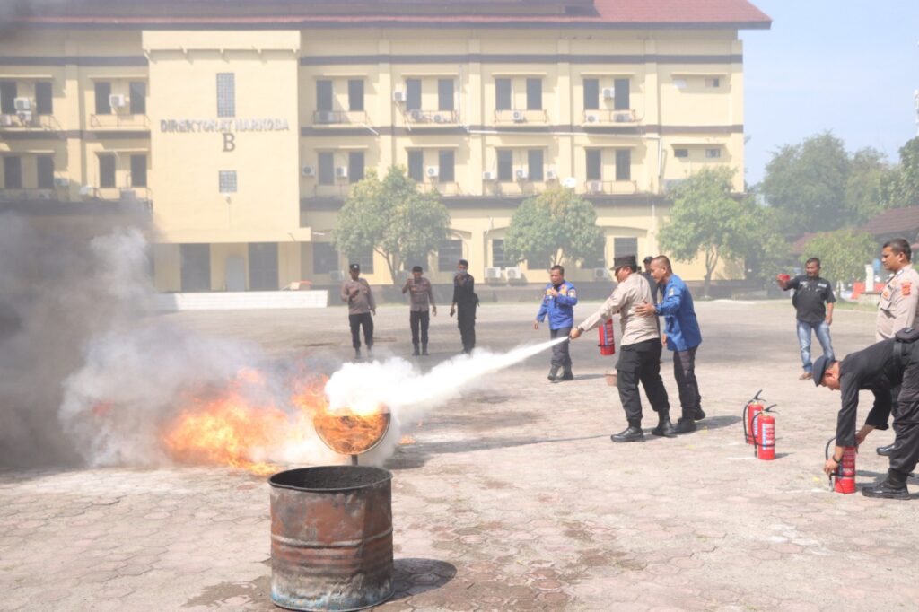 Ⓒ Hak cipta foto di atas dikembalikan sesungguhnya kepada pemilik foto