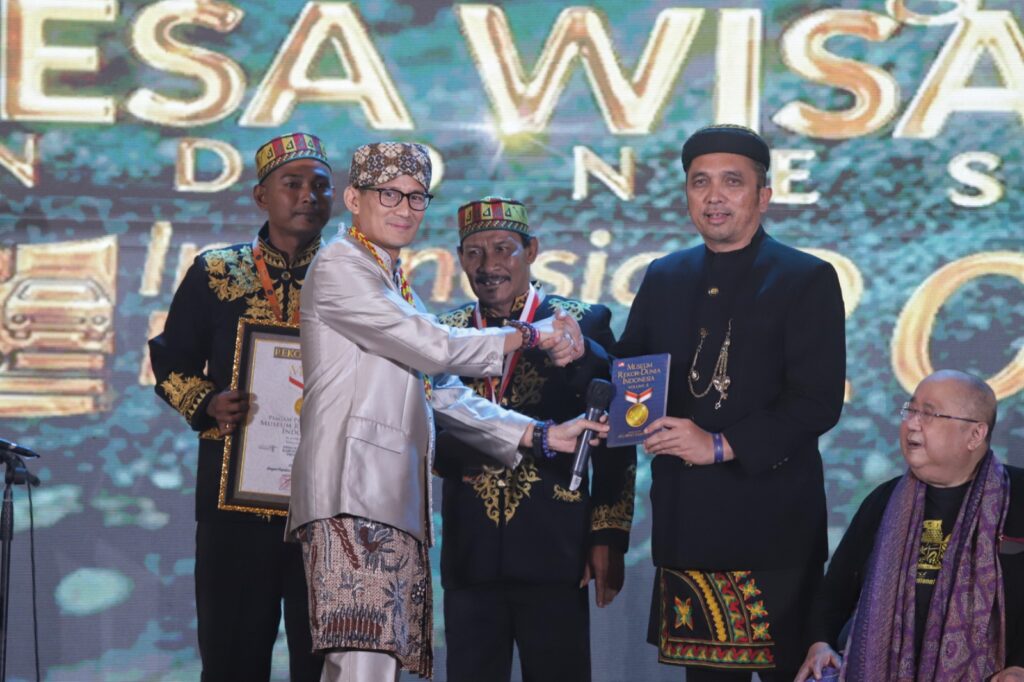 Ⓒ Hak cipta foto di atas dikembalikan sesungguhnya kepada pemilik foto