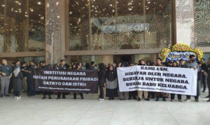 Ⓒ Hak cipta foto di atas dikembalikan sesungguhnya kepada pemilik foto